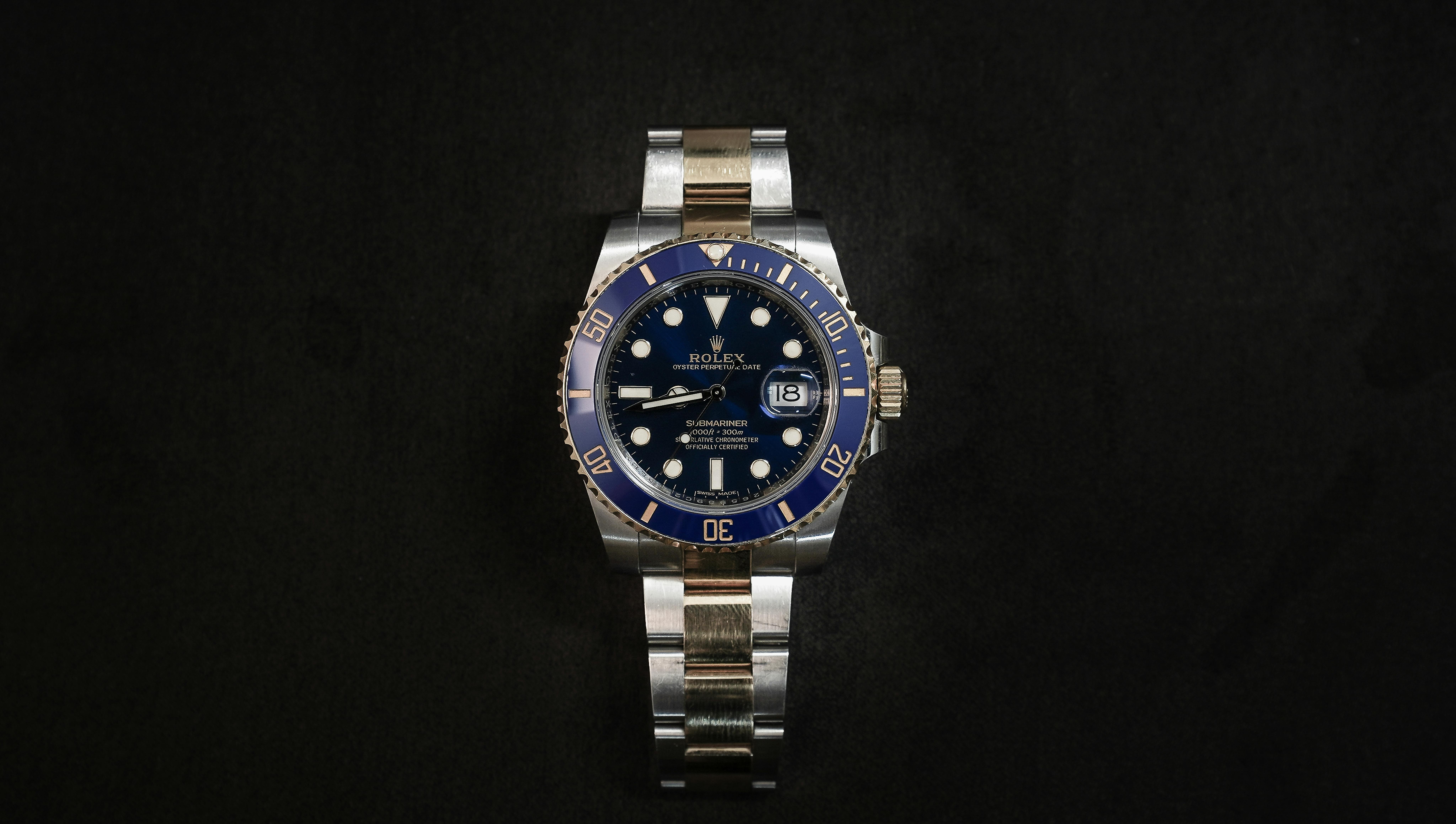 Rolex  Black Submariner
